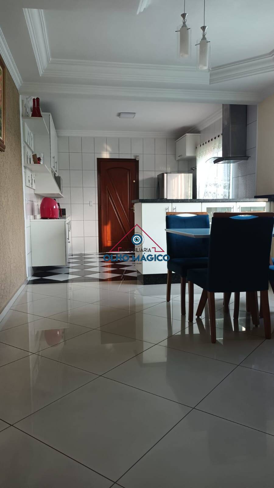 Ótimo sobrado em Bela Vista - Bela Vista - 3 suítes - 6 vagas