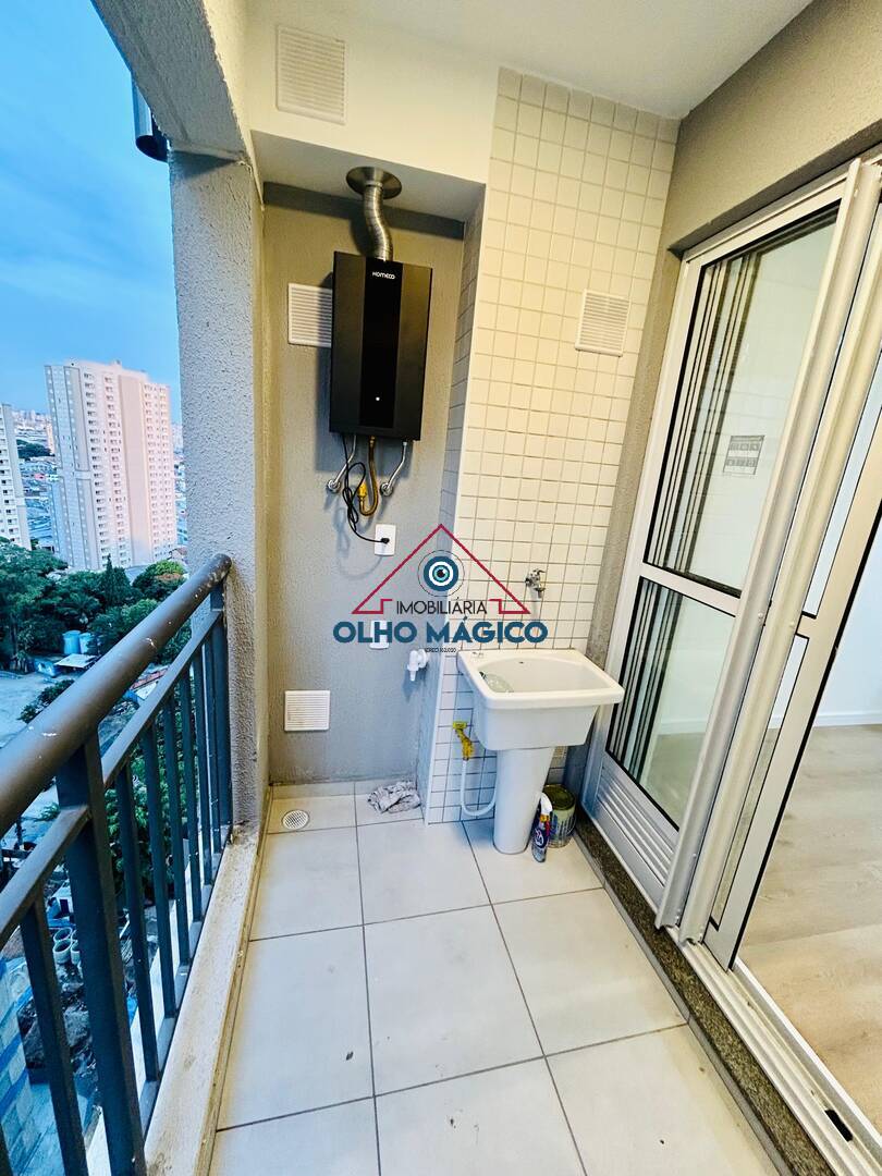 Apartamento à venda com 2 quartos, 41m² - Foto 2