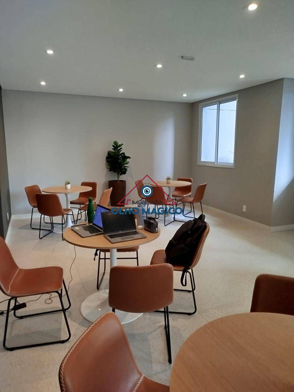Apartamento à venda com 2 quartos, 41m² - Foto 11