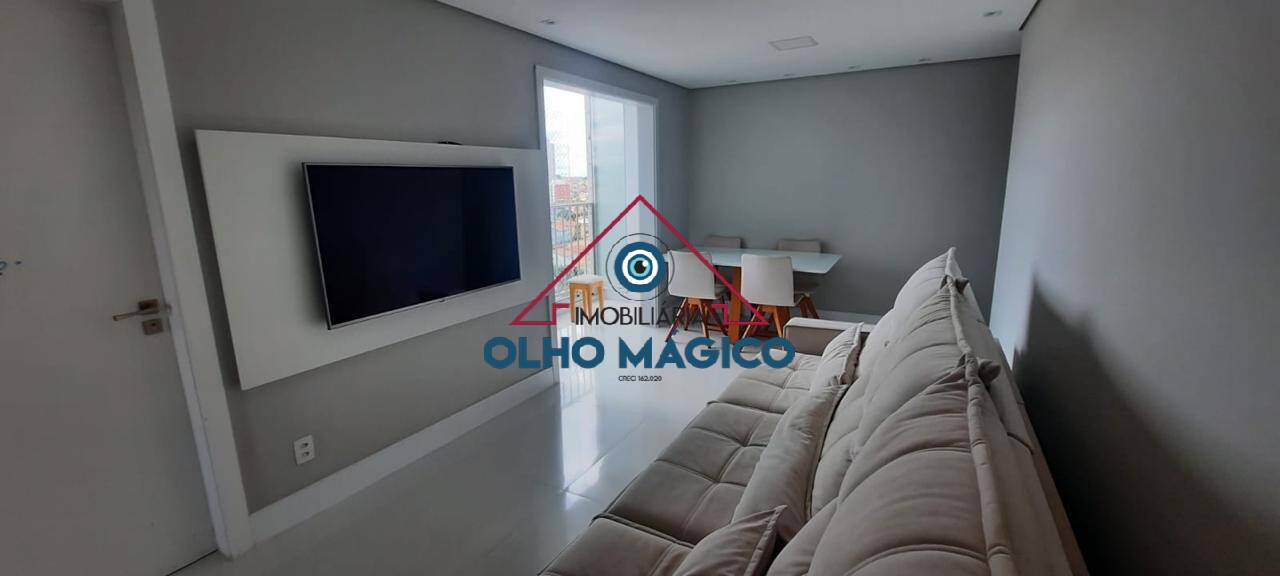 Apartamento 3 Dormitórios, 1 suíte, 74 m² - 2 Vagas Cobertas