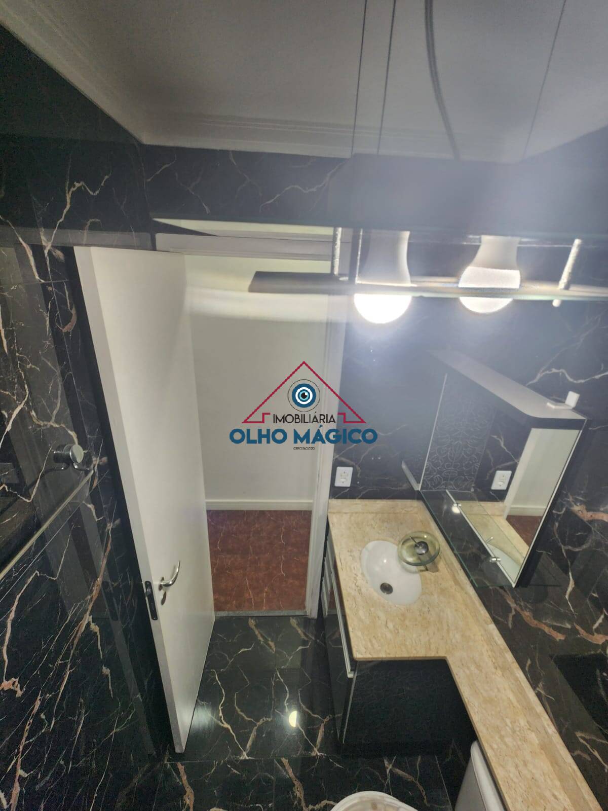 Apartamento à venda com 3 quartos, 79m² - Foto 3